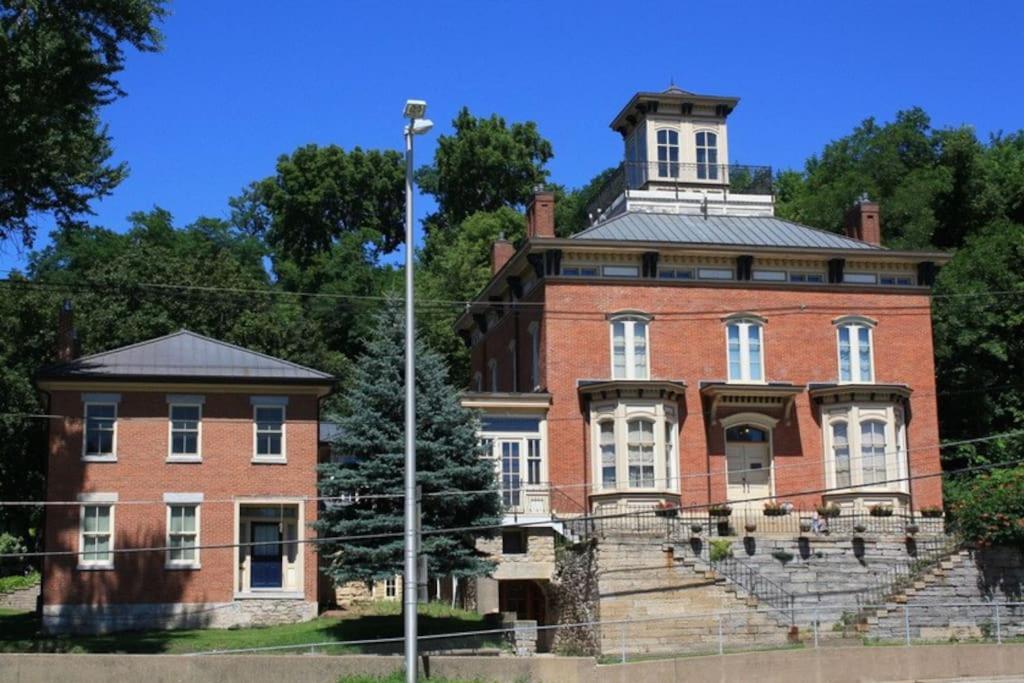 Merry Mansion East Dubuque Zewnętrze zdjęcie